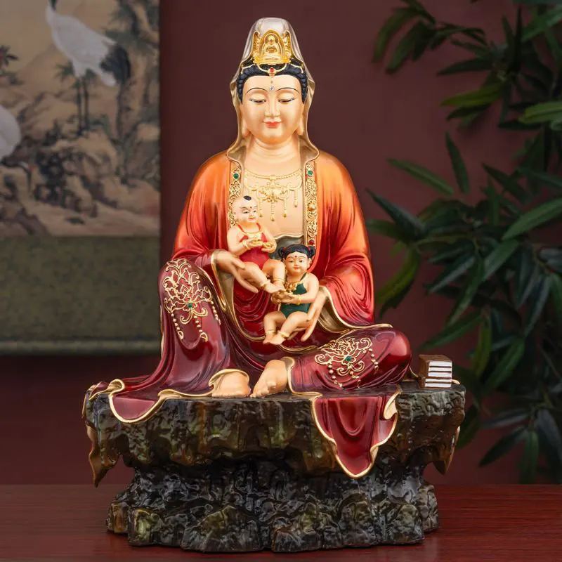 Altar Familiar Niño Entregando Estatua Del Bodhisattva Guanyin